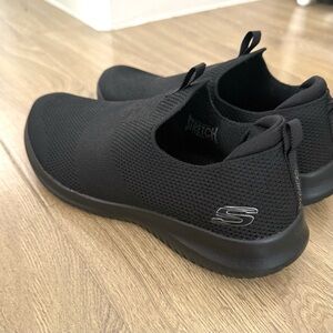 Skechers Black Sneakers Slip-On Mesh